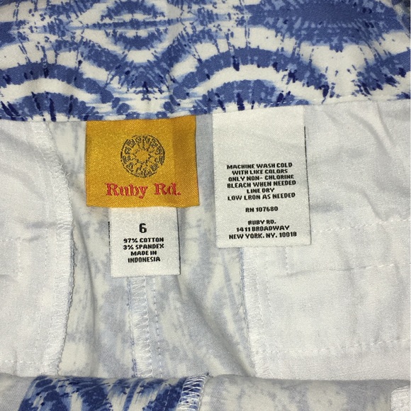 Ruby Rd Blue White Swirl Pattern Crop Cropped Pants - Women’s 6 - Picture 9 of 11